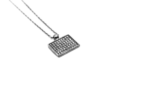 Necklace made of 925 silver with a rectangular motif decorated with zircon.